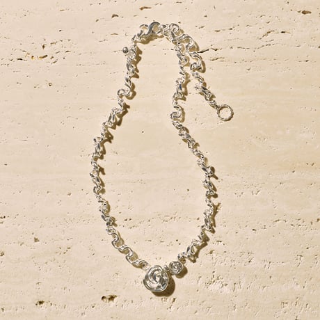 Rose fig necklace