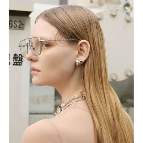 Distort heart earring