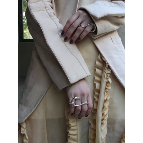 Eight loop ring (1P) (one color)