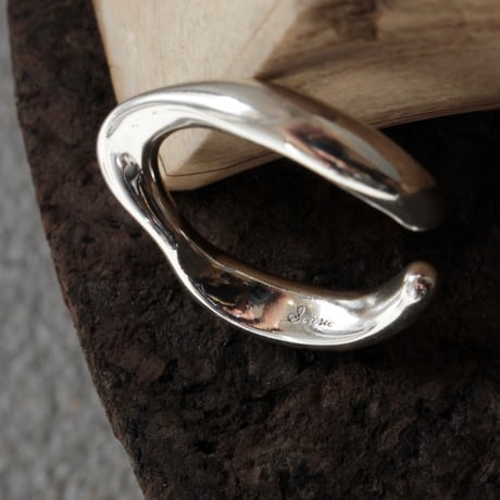 Curve ring (one color)