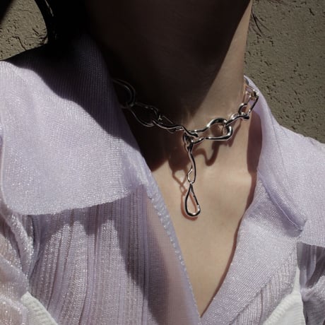 Connect loop necklace