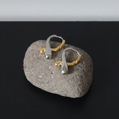 Metal art cross hoop pierce (mix color)