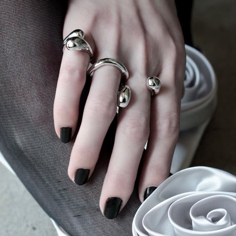 Metal art stand ring (one color)