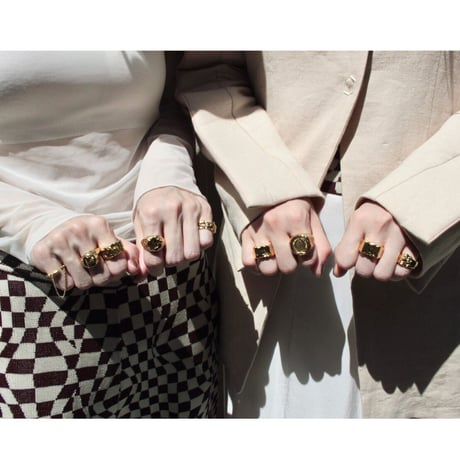 Aging circle ring