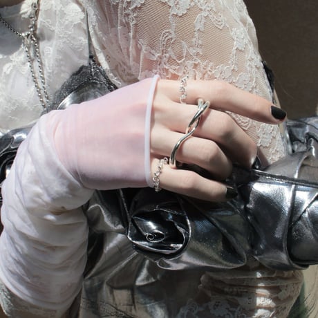 Metal art w ring (one color)