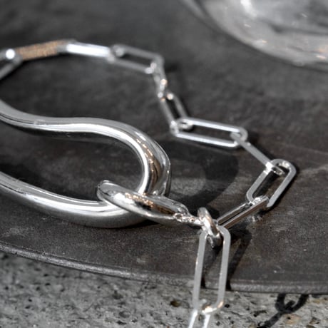 Practical hook bracelet