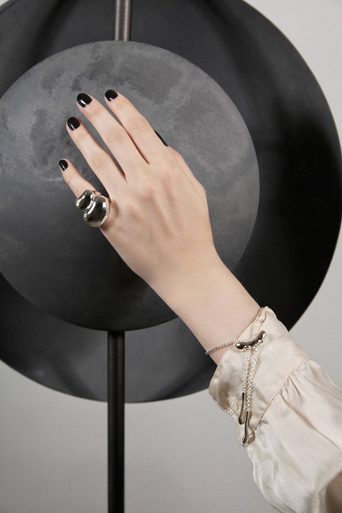 Drop loop bracelet | Soierie Online Store