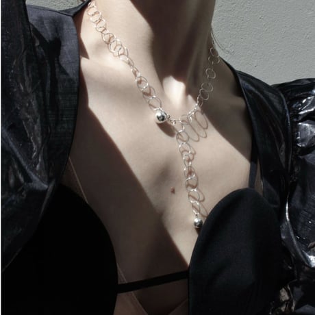 Halo vine necklace