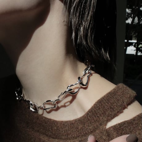 Connect loop necklace