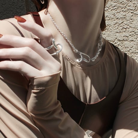 Stream earcuff ring