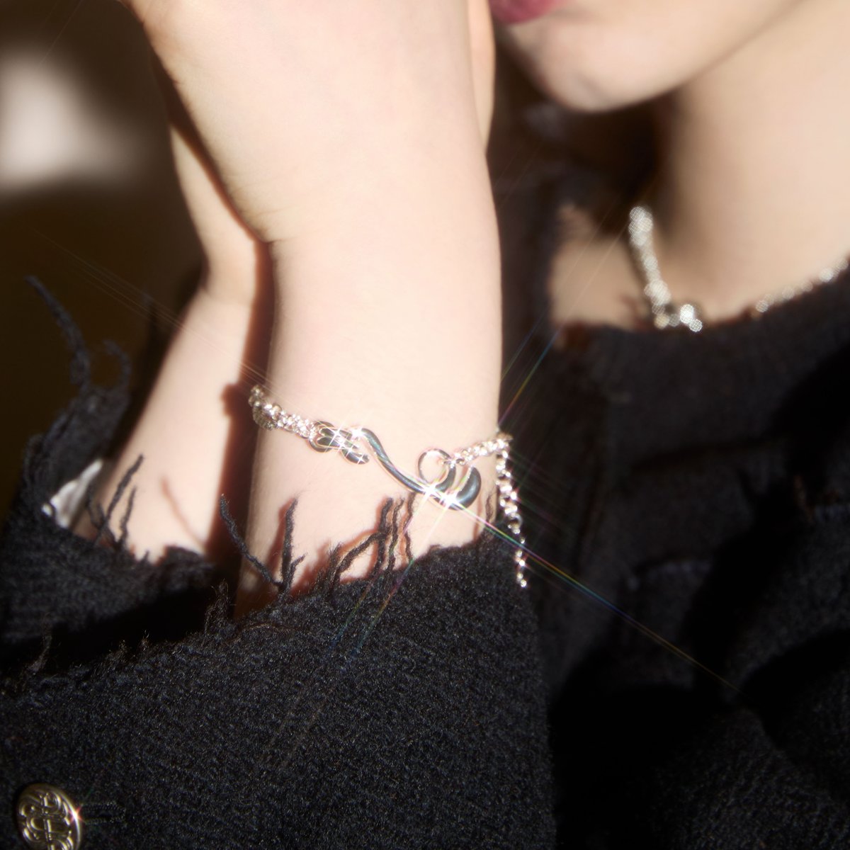 Virtual bracelet | Soierie Online Store
