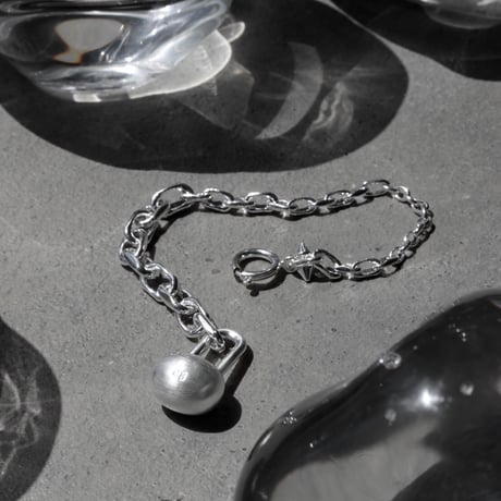 Key motif padlock bracelet