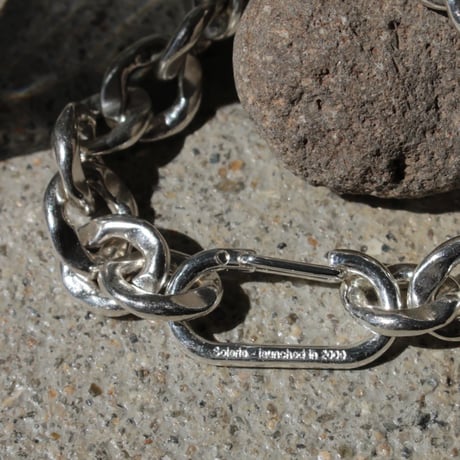 Flitter clip bracelet