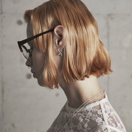 Metal art cross hoop pierce (one color)