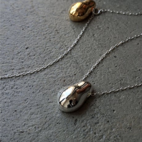 Poire long necklace