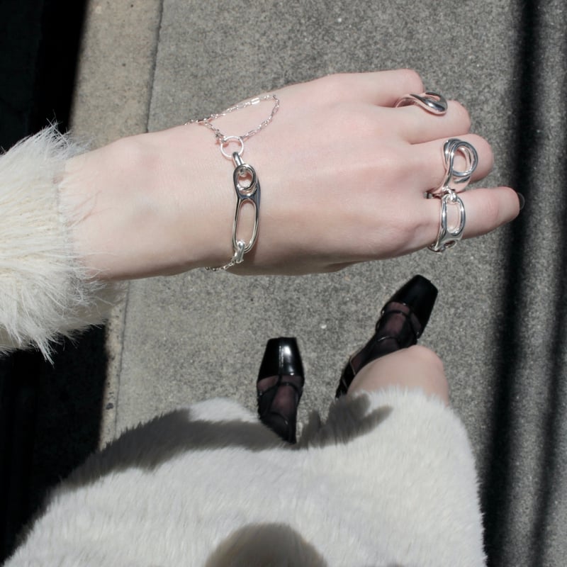 Fibula chain ring | Soierie Online Store