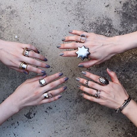 Dead stock motif ring