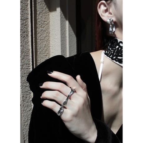 Ribbon cloth w ring