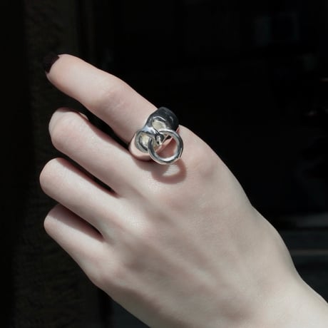 Vintage circle ring