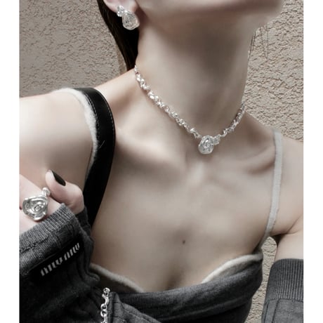 Rose large pierce