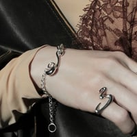 Virtual bracelet