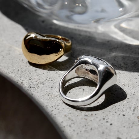 Drop pinky ring