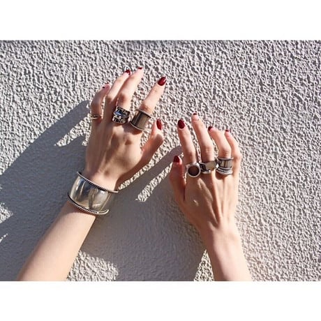 Twist bangle