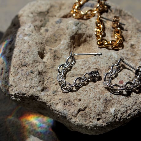 Vintage chain pierce