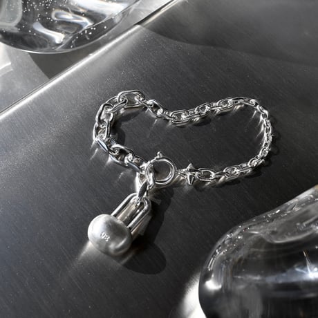 Key motif padlock bracelet