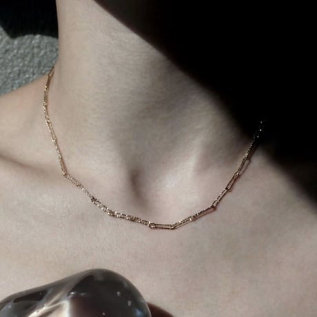 norme shimmer necklace / K18