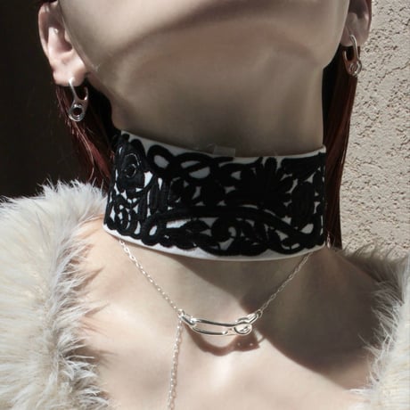 Fibula pierce (one color)