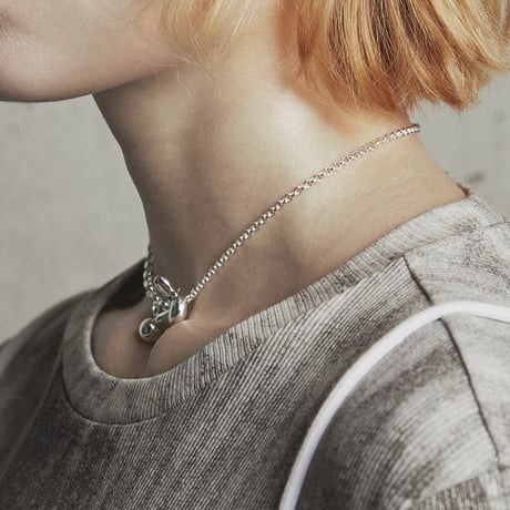 Metal art mantel necklace