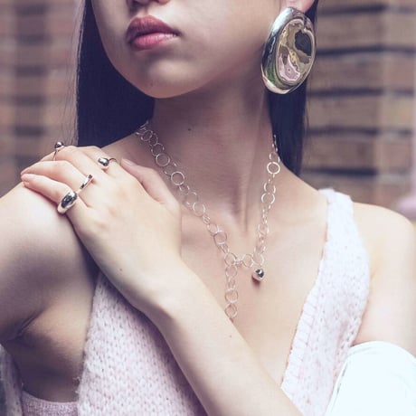 Halo vine necklace