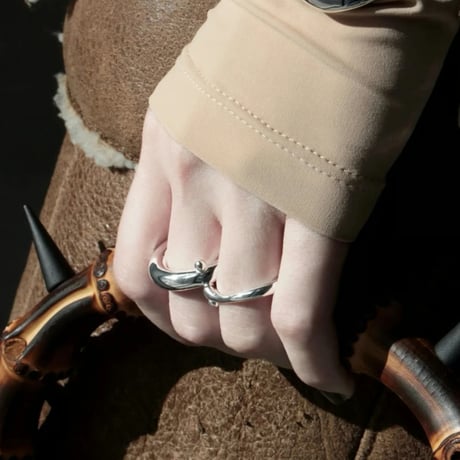 kinetic art ring (one color)