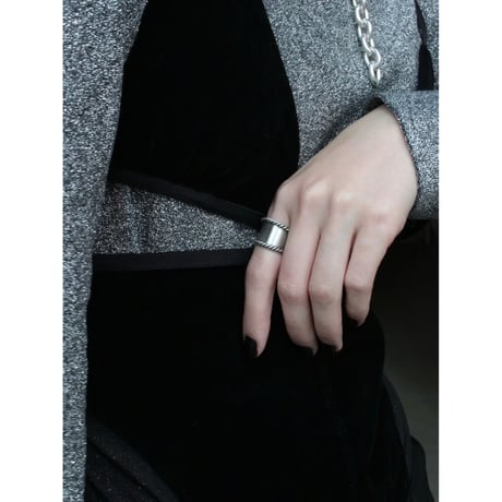 Twist Short ring