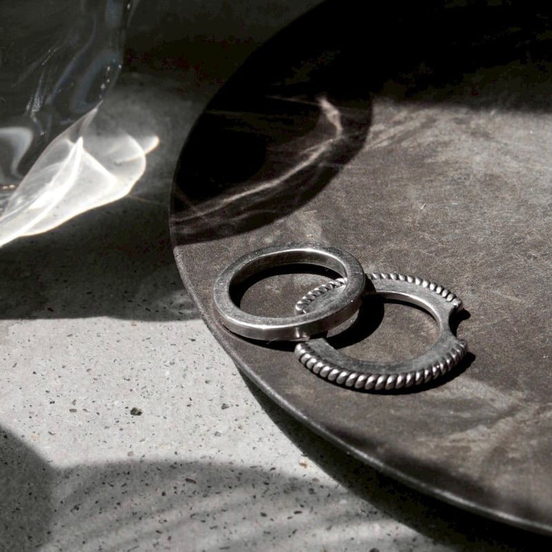 Twist hoop ring | Soierie Online Store