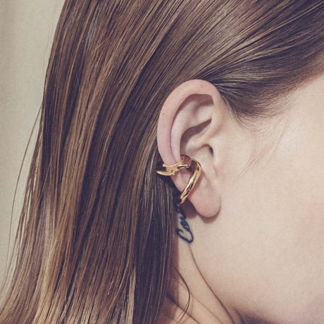 Moon surface flat cuff (one color)