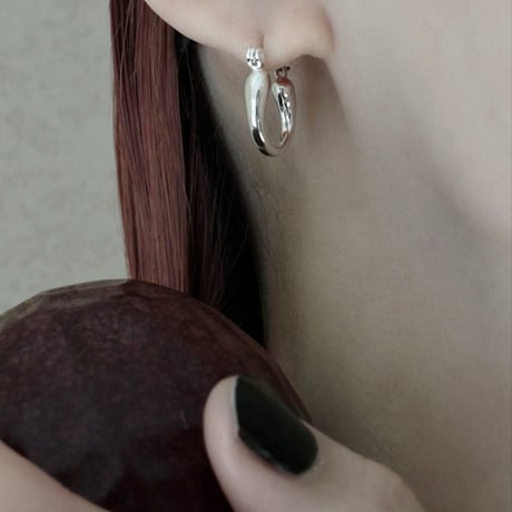 Metal art hoop pierce (one color)