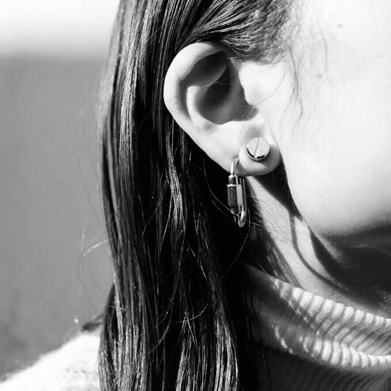 Slit bis magnet pierce (1P)［Unisex line］ | Soie