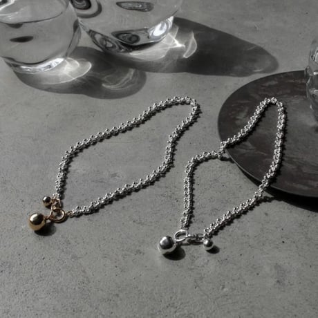 Pome chain necklace