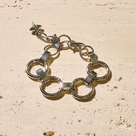 Innocent spike bracelet