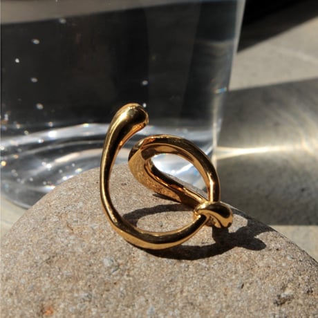 Metal art ring (one color)