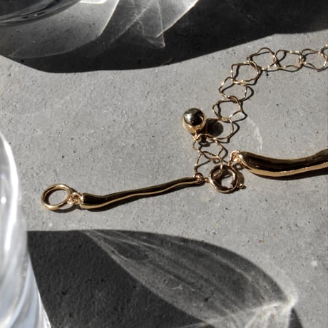 Dripping necklace