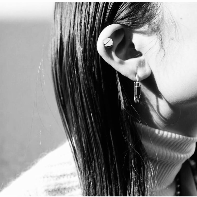 Slit bis magnet pierce (1P)［Unisex line］ | Soie