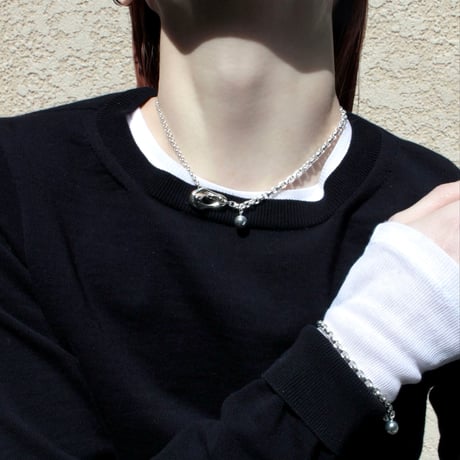 Metal art mantel necklace