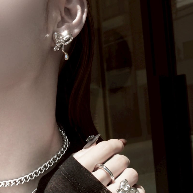 Distort ribbon pierce | Soierie Online Store