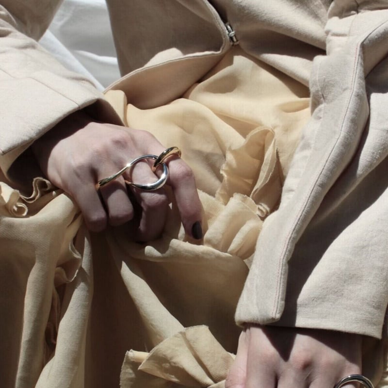 美品　soierie ソワリー　Connect eight hoop ピアス Soierie】コネクトエイトループリング – ファッションスナップストア