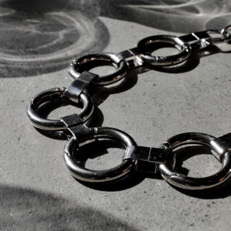 Innocent spike necklace