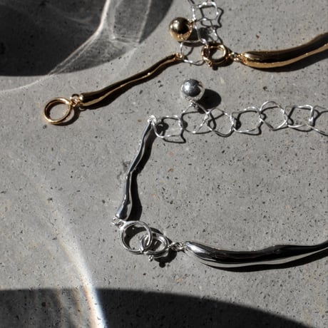 Dripping necklace
