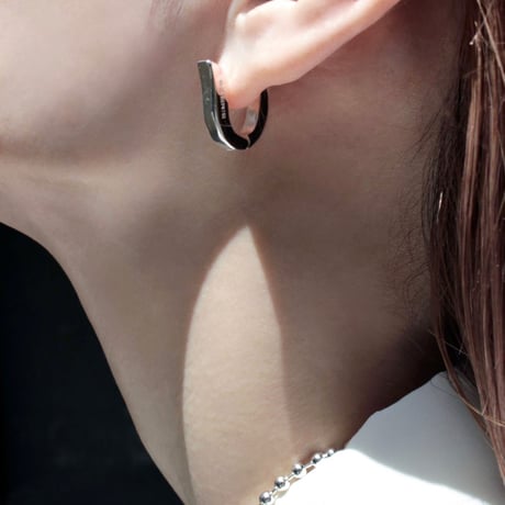 Clicker pierce (one color)